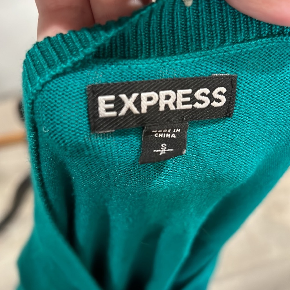 Express cardigans - Picture 4 of 4